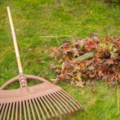 Balai à gazon fil plat renforcé marron