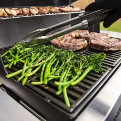 Barbecue à gaz en acier émaillé noir Weber Genesis E-315 - 68,5 x 147 x 122 cm