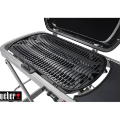 Barbecue à gaz noir Weber Traveler Stealth