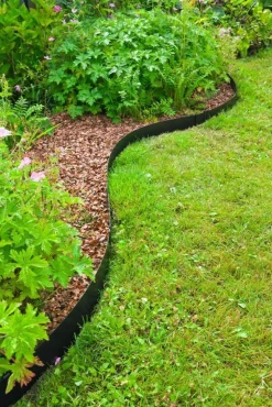 Bordure de jardin en métal noir Nature Outside Living - 264 x 10,2 cm