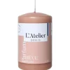 Bougie cylindrique taille S rose parfum rêve poudré L’Atelier de Denis - Ø 6,8 x H 11 cm