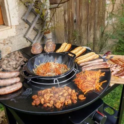 Braséro gaz et wok sur chariot coloris noir avec planche en fonte Somagic - 107 x 78 x 98,5 cm