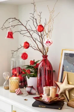 Cloche en verre transparent Rouge paillettes et étoile - 6,20 x 6,20 x 7,50 cm