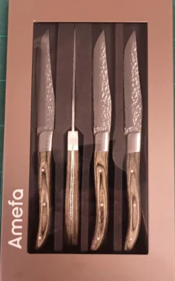 Coffret 4 couteaux steak inox et noyer pakka Laguiole Amefa collection Volcano - 22,5 cm