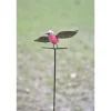 Colibri en métal recyclé peint rose sur tuteur Chouette & Co