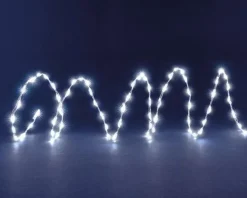 Guirlande lumineuse à 300 micro-LED blanc froid intense sur câble argent - 4,8 m