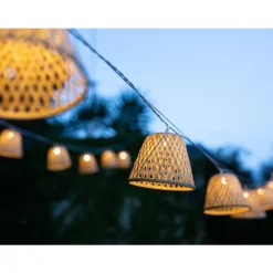 Guirlande lumineuse solaire en rotin naturel à LED blanc chaud Chill - 3,80 m