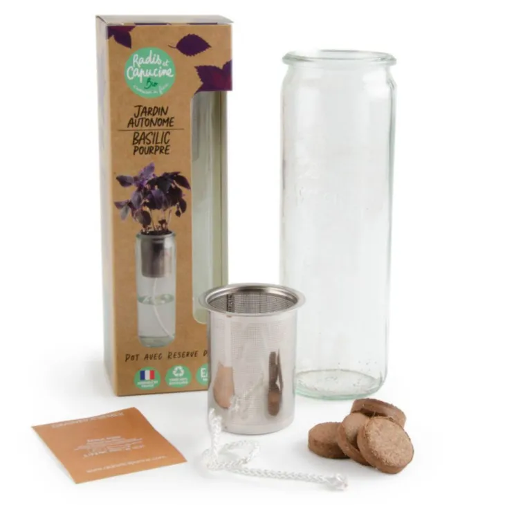 Jardin autonome Basilic pourpre bio Radis et Capucine