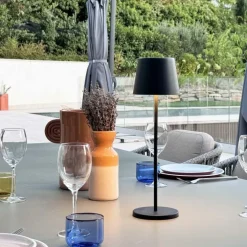 Lampe de table touch sans fil en aluminium noir Kelly Black - Ø 10 x H 38 cm