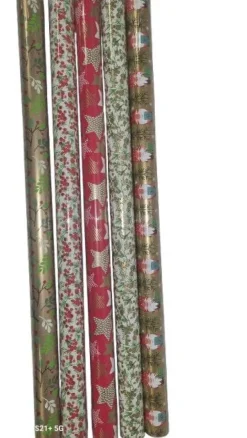Papier cadeau multicolore traditionnel en rouleau - 70 cm x 2 m