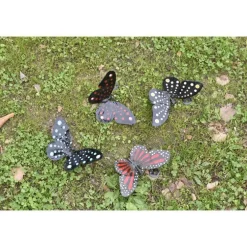 Papillon en métal recyclé peint Chouette & Co moyen modèle