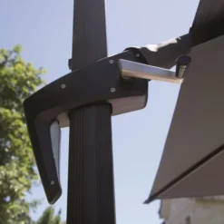 Parasol déporté orientable gris 300 x 300 cm