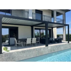 Pergola bioclimatique motorisée noir sable avec lames blanches Green Outside Actual - 4 x 3 m