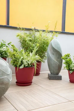 Pot en matière recyclée Poetic Joy 40 cerise - Ø 38,6 x H 31,2 cm