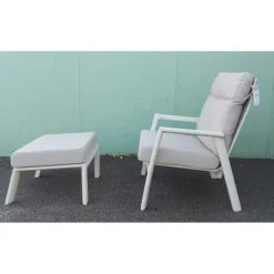 Pouf ottoman Kledi en aluminium, teinte pelican - BIZZOTTO Kledi