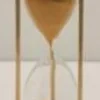 Sablier décoratif en verre et métal doré - Ø 6,5 x H 17 cm
