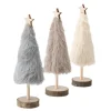Sapin décoratif en fausse fourrure à poser socle en bois - 23 cm