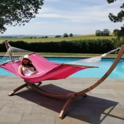 Set support et hamac EsKapade coloris rouge fuschsia rose en bois et polypropylène Jobek Hamacs - 323 x 125 x 128 cm