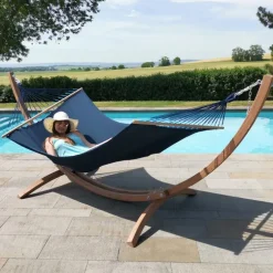 Set support et hamac EsKapade coloris bleu marine en bois et polypropylène certifié FSC® Jobek Hamacs - 323 x 125 x 128 cm