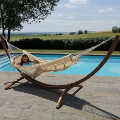 Set support et hamac Weekend coloris écru à franges en bois et polypropylène Jobek Hamacs - 350 x 125 x 136,5 cm