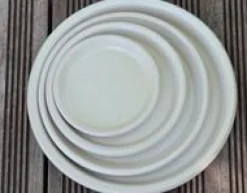 Soucoupe coloris beige en terre émaillée - Ø 41 cm