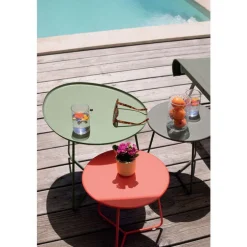 Table basse ovale en aluminium avec plateau amovible coloris cactus Cocotte Fermob - 55 x 44,5 cm