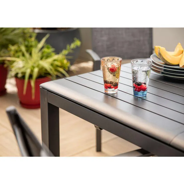 Table coloris noir en aluminium Caméline II Proloisirs - 140 x 140 x 200 cm